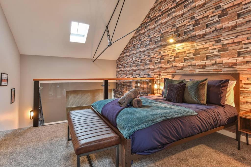 Victorian Tramsheds, Modern Apartment + Parking Sheffield Exterior photo